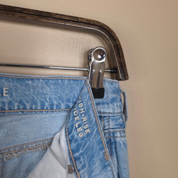 American Eagle High Rise Wide Leg Jeans in Light Wash Denim Size 2 - Picture 10 of 12